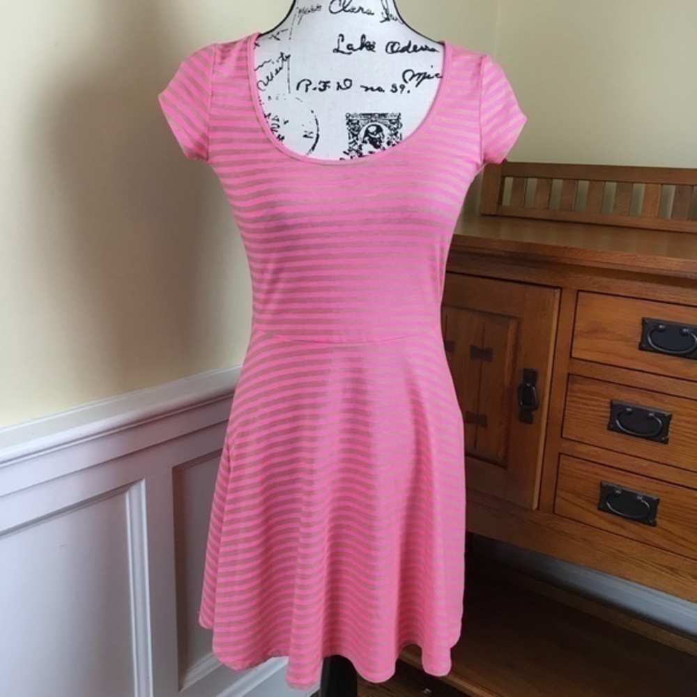 American Outfitters Pink and Tan Summer Dress